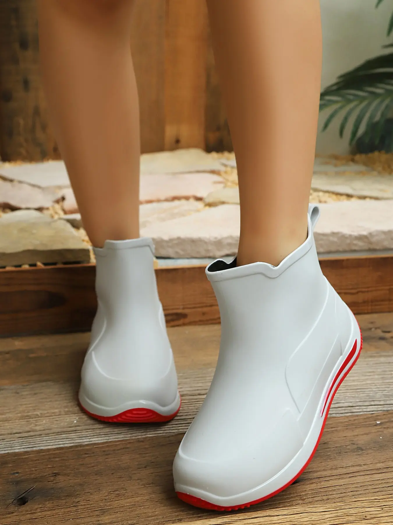 Women's Simple Stylish Fashion Mid-Calf Rain Boots, Letter Label Thick Sole, Suitable for Daily Wear and Rainy Days, Sporty Style