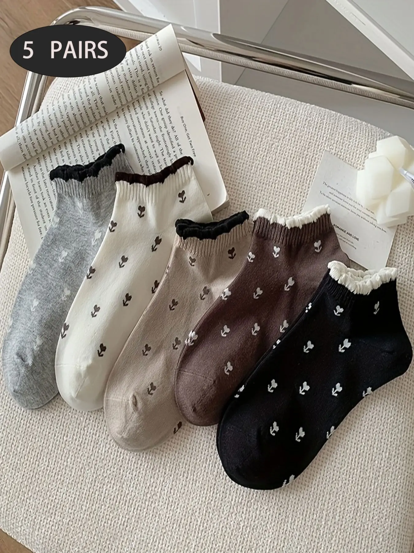 5 Pairs Heart Pattern Crew Socks, Casual Slim-Fitting Long Tube Socks, All Seasons Fashionable Gift, Sweet Style for Valentine's Day