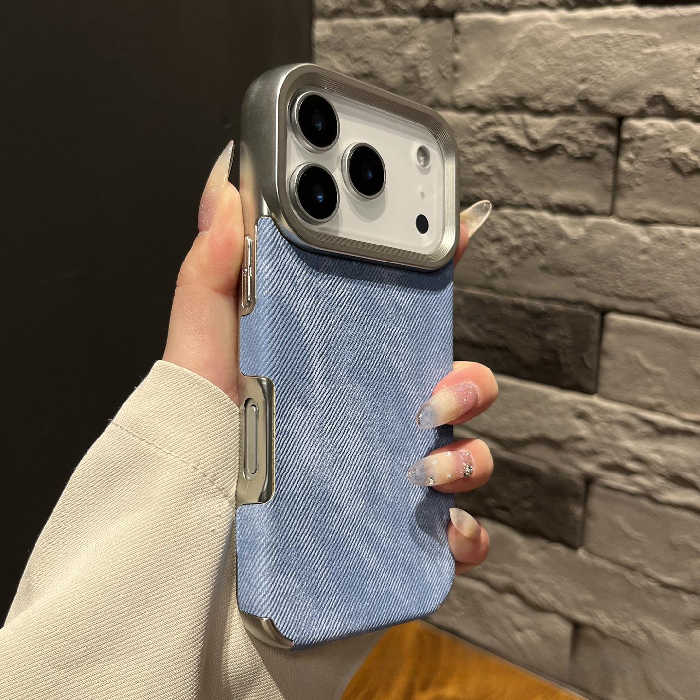 Retro Embossed Denim Pattern Phone Case for IP17ProMax IP16 Electroplated Silver Soft Case 15/14/13Pro Anti-Drop Protection Fashionable Durable Electroplated Silver Finish