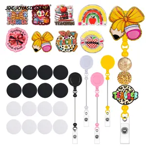 2D Flat, 28pcs/ 56pcs Teach Flatback and Beaded Scroll Badge Keychain Set, Gift for Teachers, Educators, and Literacy Advocates,  Teacher Appreciation Gift, Stylish Accessory, Decorative Keyring, Beaded Detailing, Highquality Badge, Scroll Design