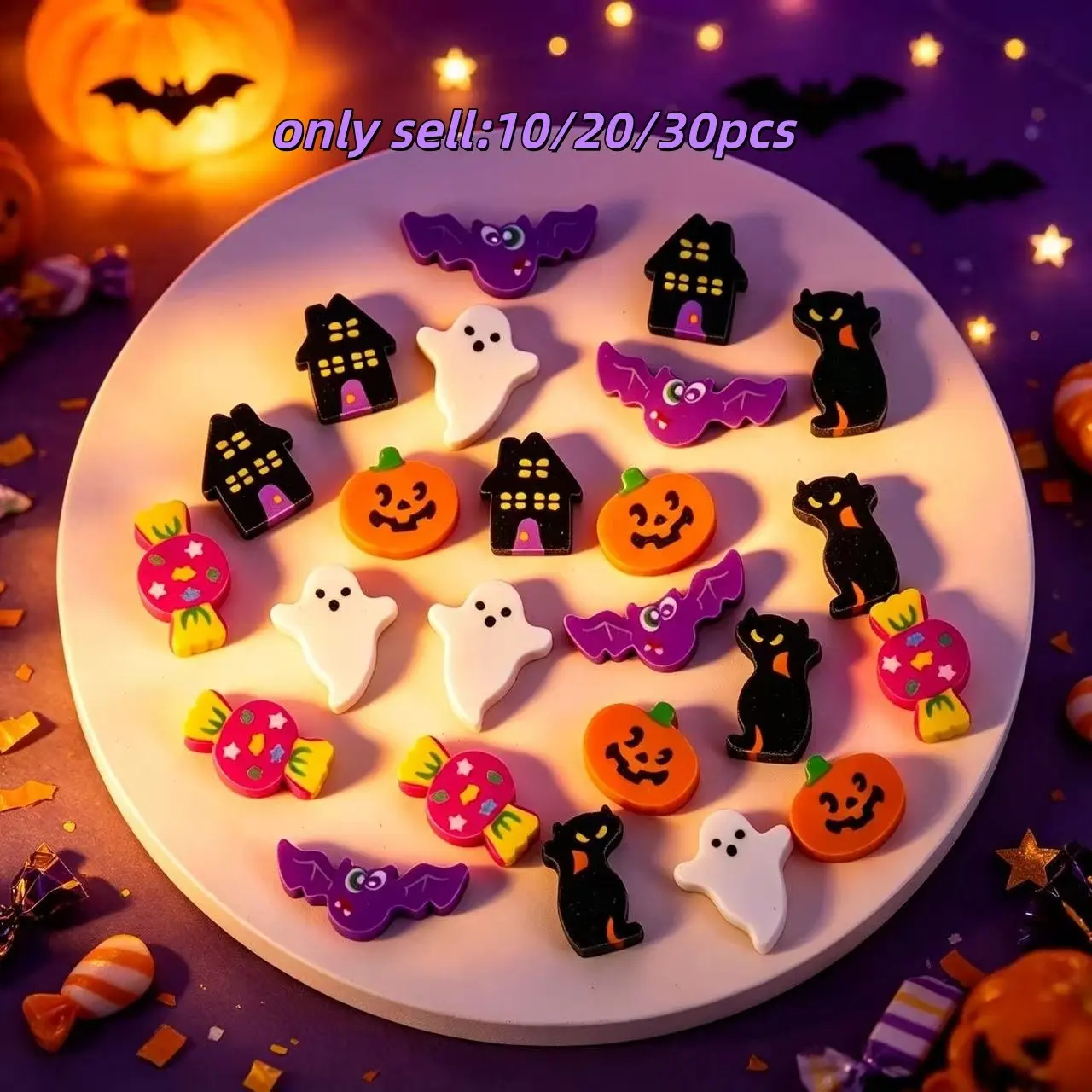 Cute Halloween Theme Super Mini Eraser, Fun Mini Size Novelty Eraser, 0.39 Inches, Random Expression Style, Perfect for Classroom Gifts, Party Supplies