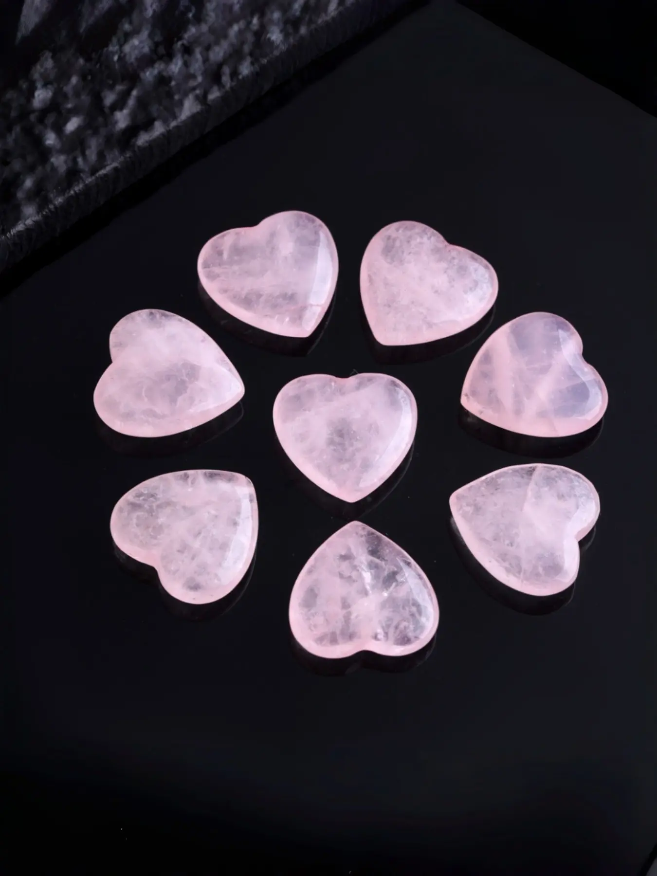 8 Pieces Natural Quartz Stones, 0.78 Inch Heart Shape DIY Jewelry Making Kit, Ideal for Handmade Crafts and Holiday Decorations