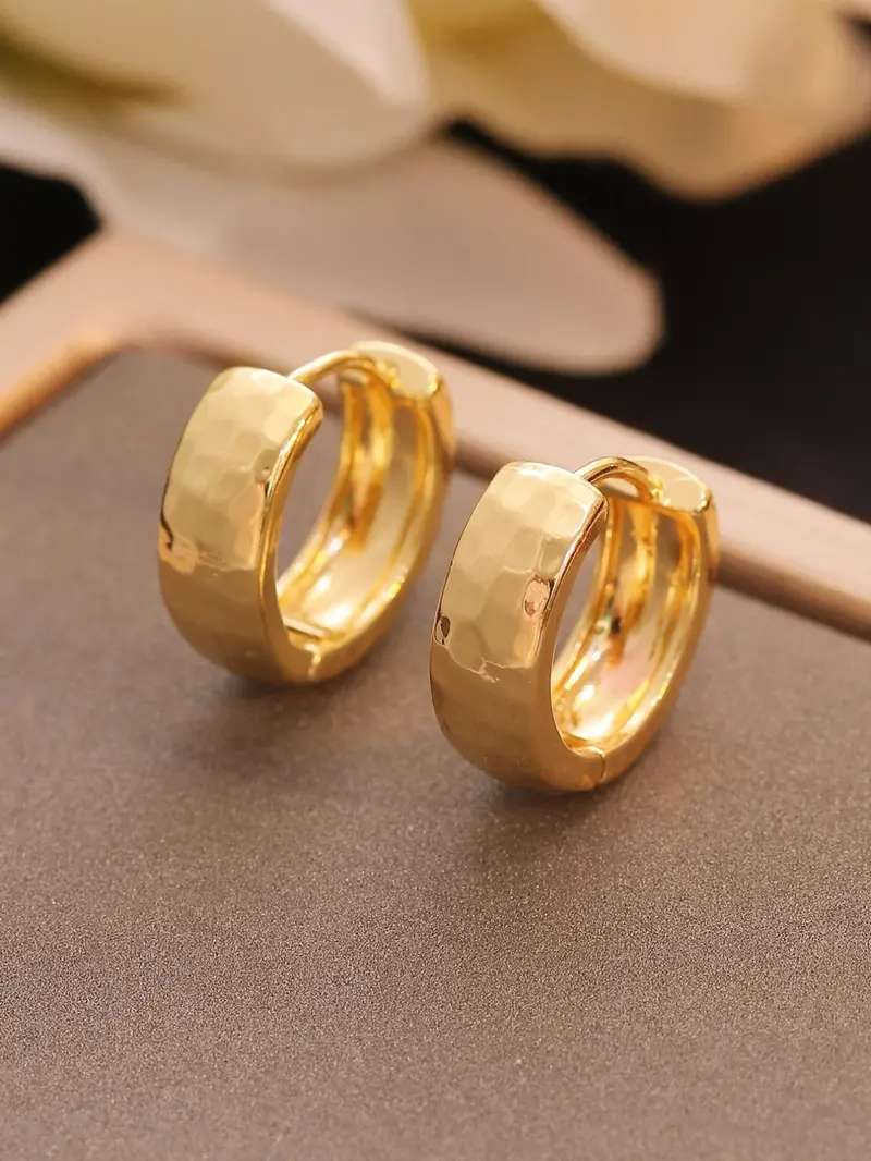 5 Pairs Vintage Elegant High-End Simple Fashion Metal Texture Geometric Design Women's Daily Commute Earrings Set, Stylish Ear Cuffs