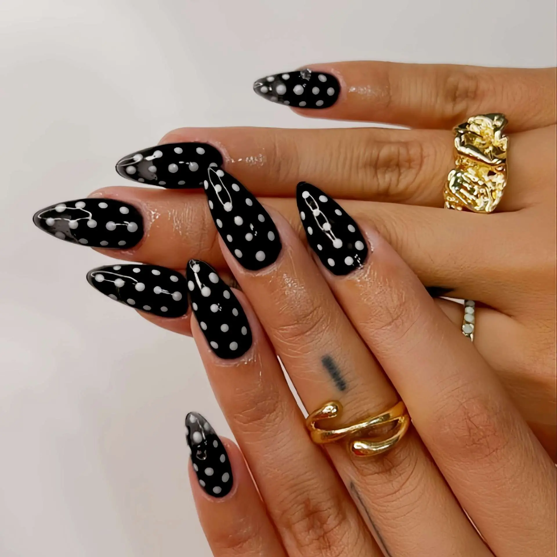 24 Pcs Black Polka Dot Short Almond Press On Nails, Glossy Reusable Acrylic False Nail Tips, Classic Polka Dot Fake Nails for Women Daily Wear, Parties & Home DIY Nail Art