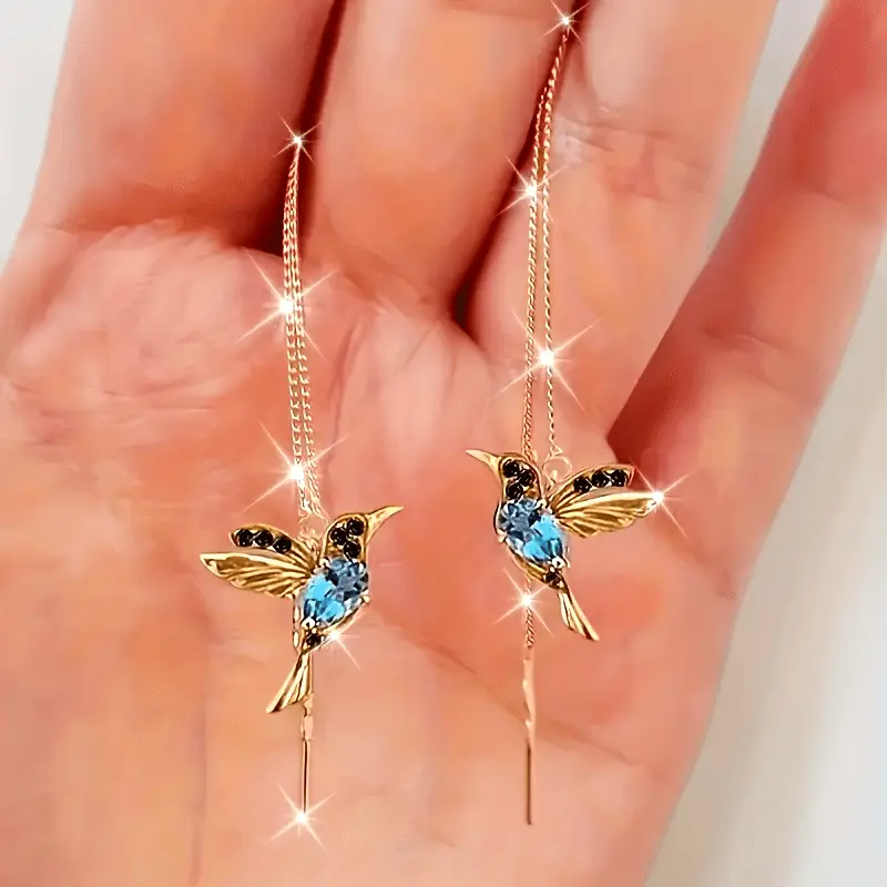 A pair of gorgeous hummingbird tassel earrings, animal-themed pendant jewelry, suitable for women's daily wear and special occasions such as weddings