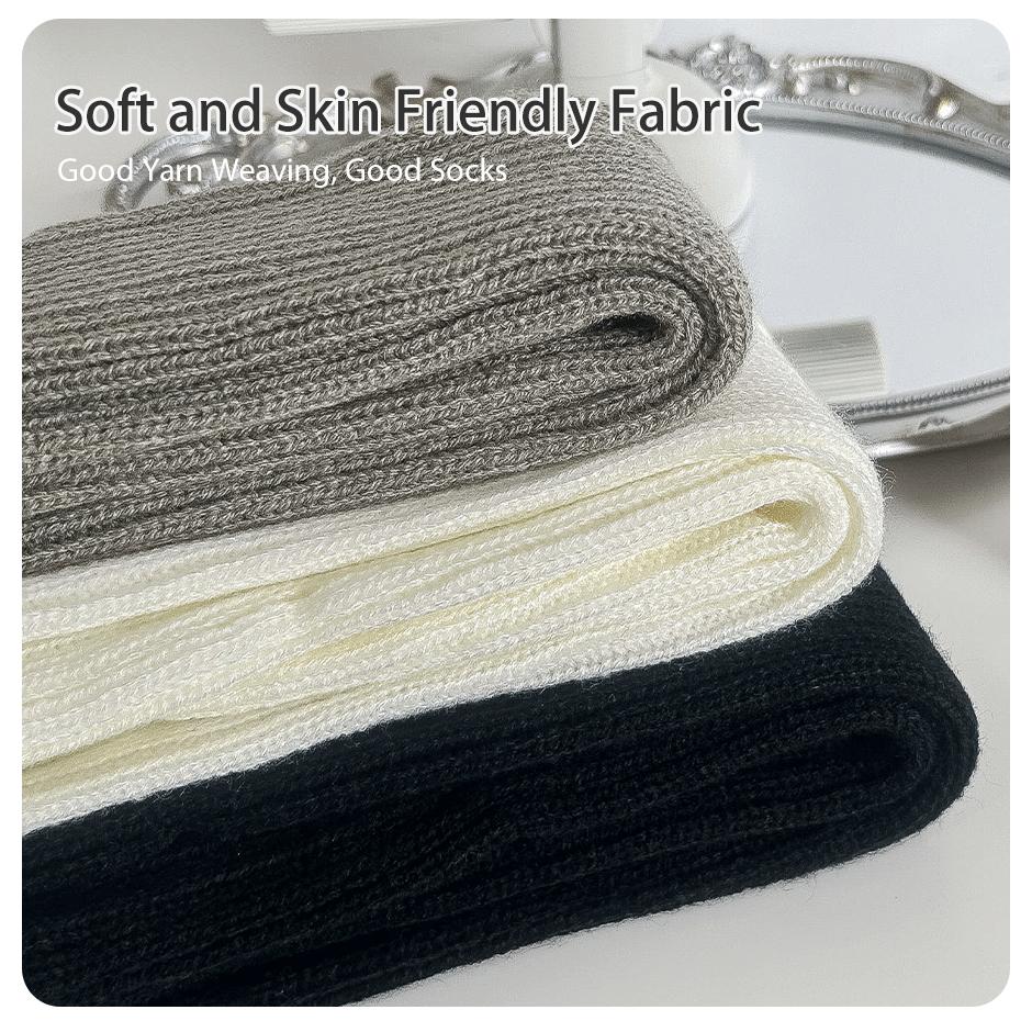 2 Pairs of Women's Four-season Autumn and Winter Solid Color Harajuku Fashion Wear Trendy Simple JK College Style Pile Socks