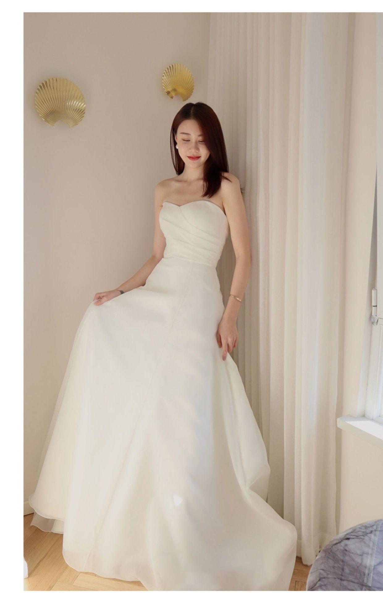Simple Strapless Light Wedding Dress New 2026 Satin French Style Small Train Bridal Wedding Elegant Travel Shoot Going-Out Gown for Women