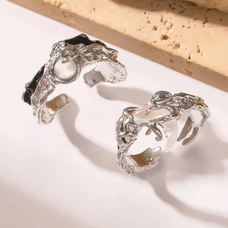 2pcs/pair Elegant Sun and Moon Design Rings Adjustable Open Rings Jewelry for Couples Symbolizing Forever Love and Commitment