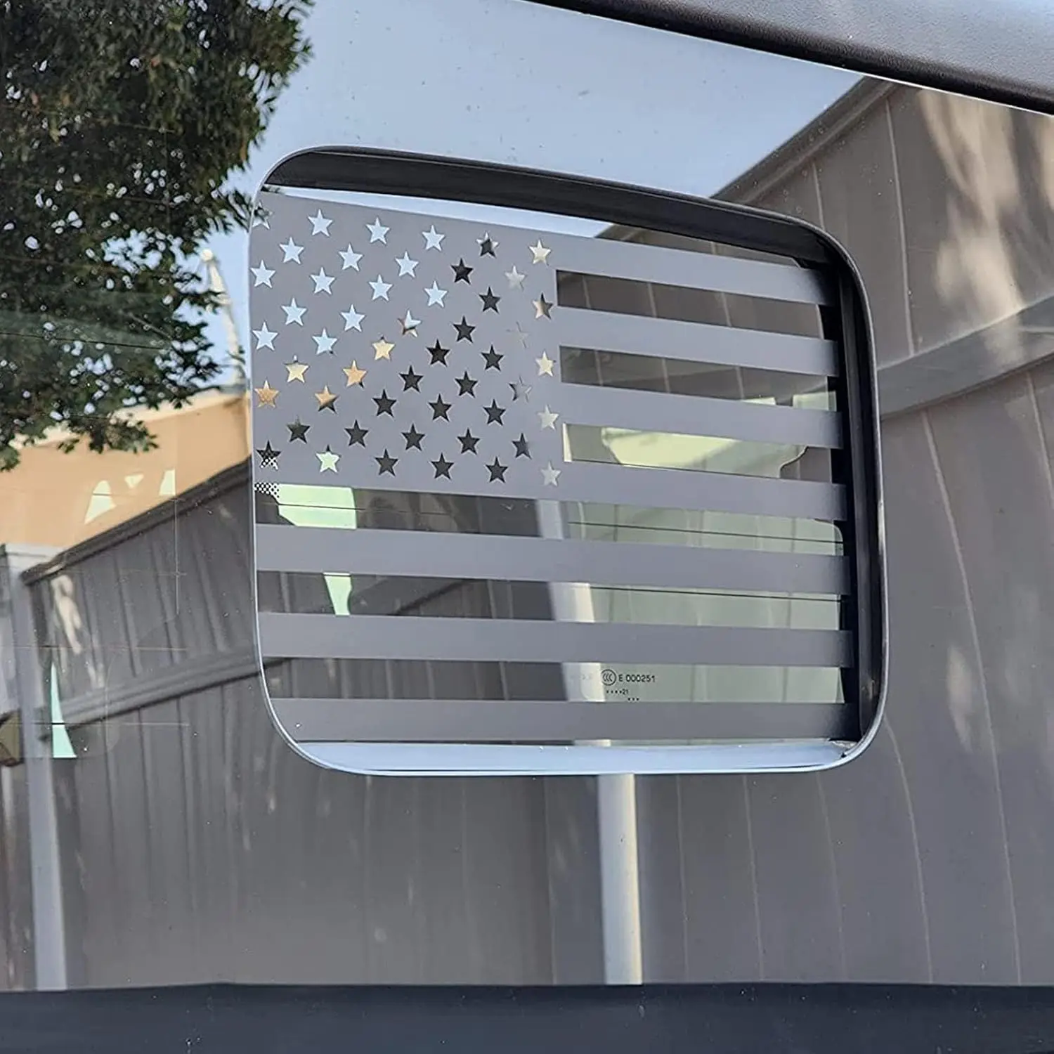 Zxiaochun Rear Middle Window American Flag Decal for Jeep Gladiator JT 2020 2021 2022-2024 2025 2026 Truck Back Center Sliding Window Glass USA Flag Vinyl Sticker Exterior Accessories(Matte Black)
