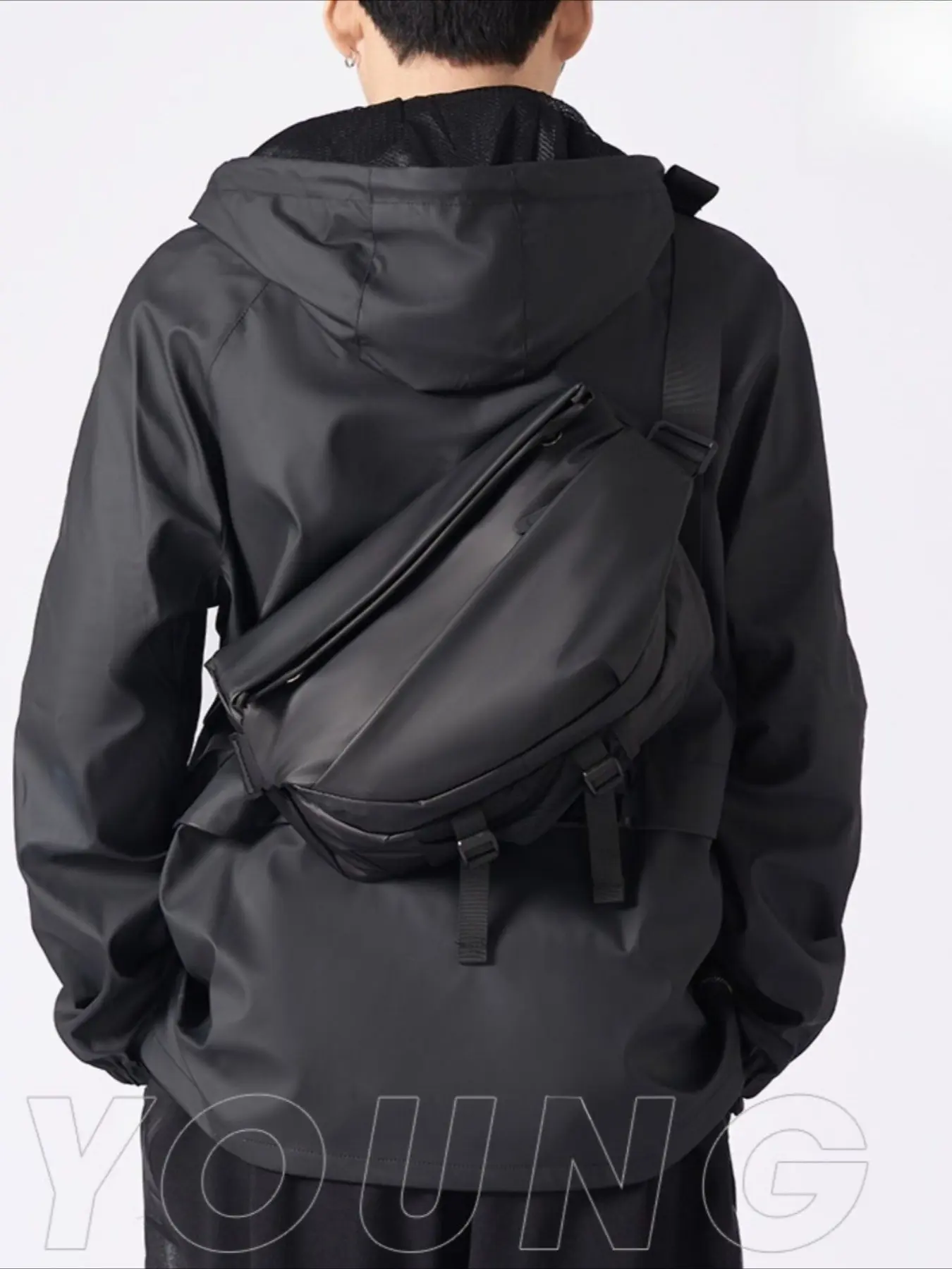 Men's Functional Crossbody Chest Bag, Waterproof, Multi-Functional Shoulder Bag, Lightweight, Fits iPad, Ideal for Cycling, Travel, Daily Wear, Casual Fashion Bag, Multifunctional Sling Bag, Casual Crossbody Bags