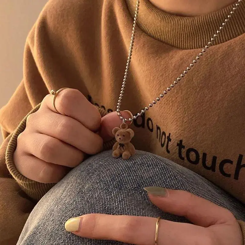 Women's Cute Animal Plush Bear Charm Necklace - Korean Fashion Long Metal Sweater Neck Chain, Unisex Casual Daily Costume Accessory, Cute Charm Necklaces with Letter Detail for All Seasons, Pendant, Chain Jewelry Necklaces
