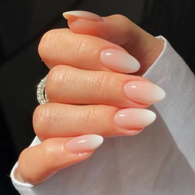 24pcs Nude Milky Gradient Almond Press on Nails, Glossy Reusable Fake Nails for Women, Daily Nail Art, Easy Application, Nail Art Products