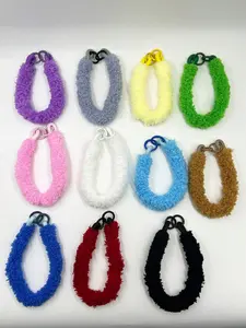Dopamine Plush Short Keychain, Macaron Solid Color Lamb Fur Bag Charm, Simple U-Shaped Plush Key Ring, Multiple Colors Available