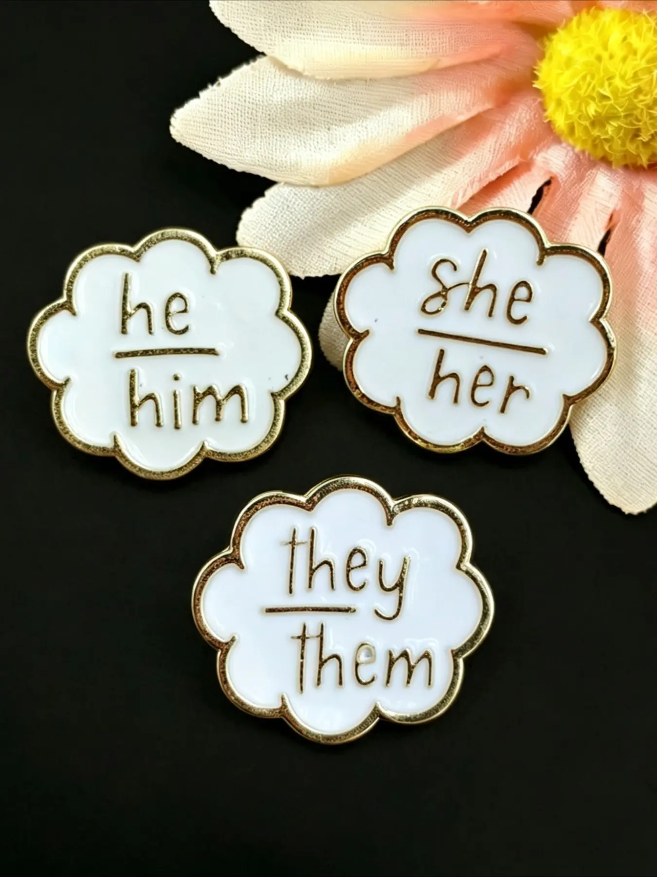3PCS Cloud Shape Pronoun Enamel Pins Set, He/Him She/Her They/Them LGBTQ Gender Identity Lapel Badge for Backpack Jacket Hat, Inclusive Respect Pronoun Jewelry Gift