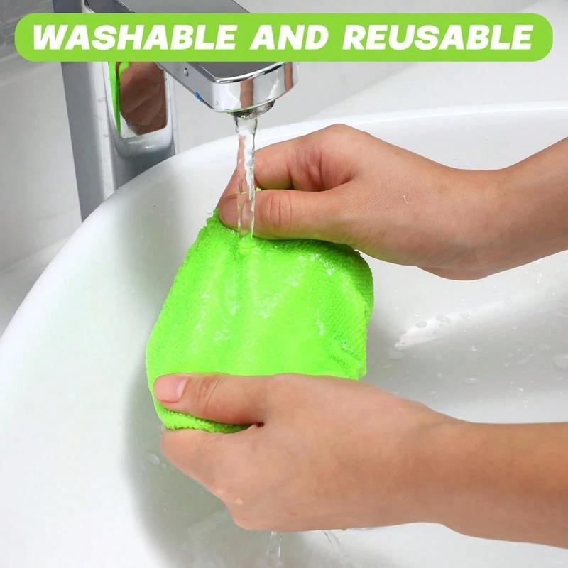 Windshield Cleaning Tool, Microfiber Car Window Cleaner with 3 Reusable and Washable Microfiber Pads & Spray Bottle and Extendable Handle