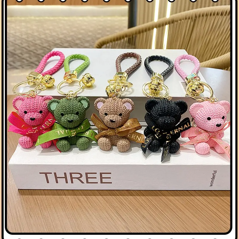 Resin Yarn Bear Keychain Set (5 Pieces), Cute Plush Toys for Couples, Backpack Charms, Prize Machine Gifts, Novelty Souvenirs