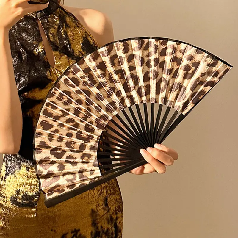 1 Pc Leopard Print Folding Hand Fan with Black Bamboo Frame, Lightweight Portable Women's Fan, for Animal Themed Parties, Home Decoration, Ideal Gift