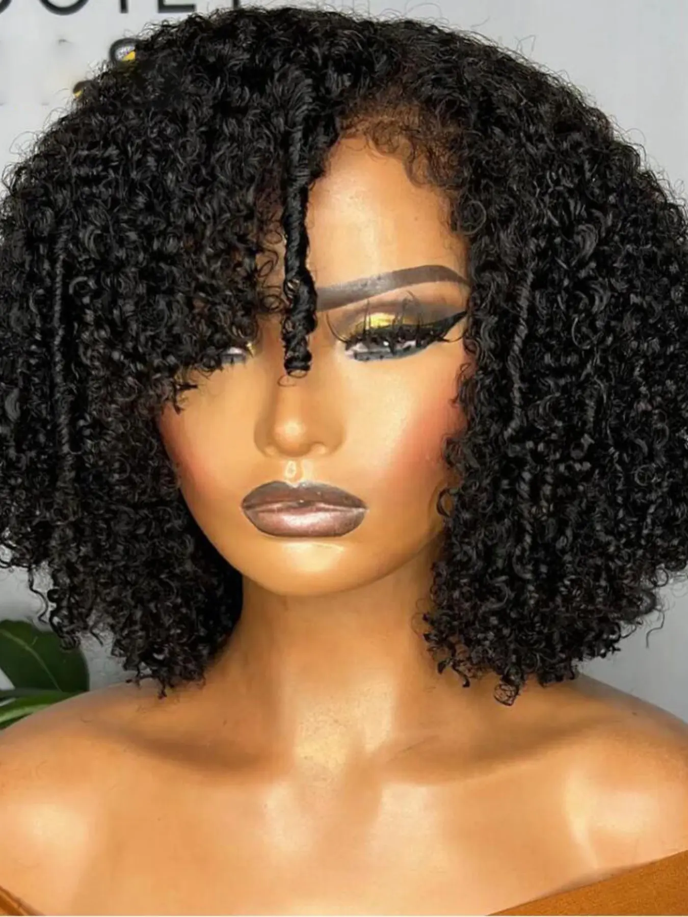 Soft Natural Black Short Bob Wig, 14 Inches, 180 Density, Kinky Curly, Heat Resistant, Pre-Plucked, Kinky Synthetic Hair, Glueless, No Glue Wig, Synthetic Daily Wear, All Seasons
