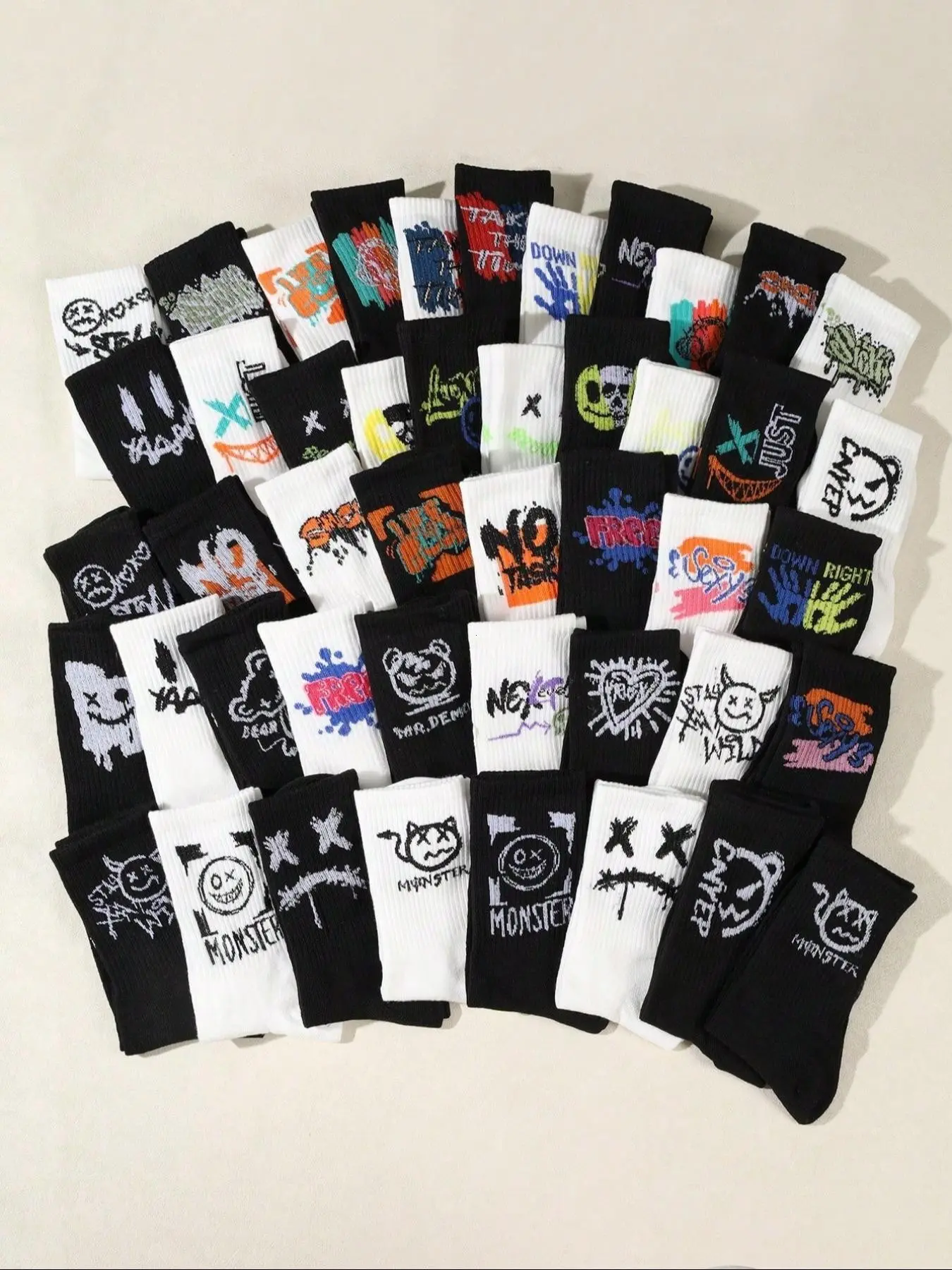 20 Pairs Men's Socks, Abstract Art Print Graffiti Pattern, Fashion Casual Crew Socks, Comfortable Soft, Unisex Mid-Calf, Street Style, Basketball Socks, Casual Stylish Socks