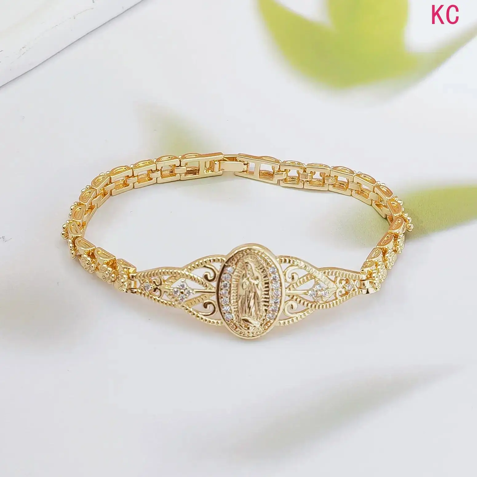 14K Gold Plated Hypoallergenic Non Tarnish Bracelet, Trendy Wrist Jewelry Accessory For Women Daily Wear And Gifting