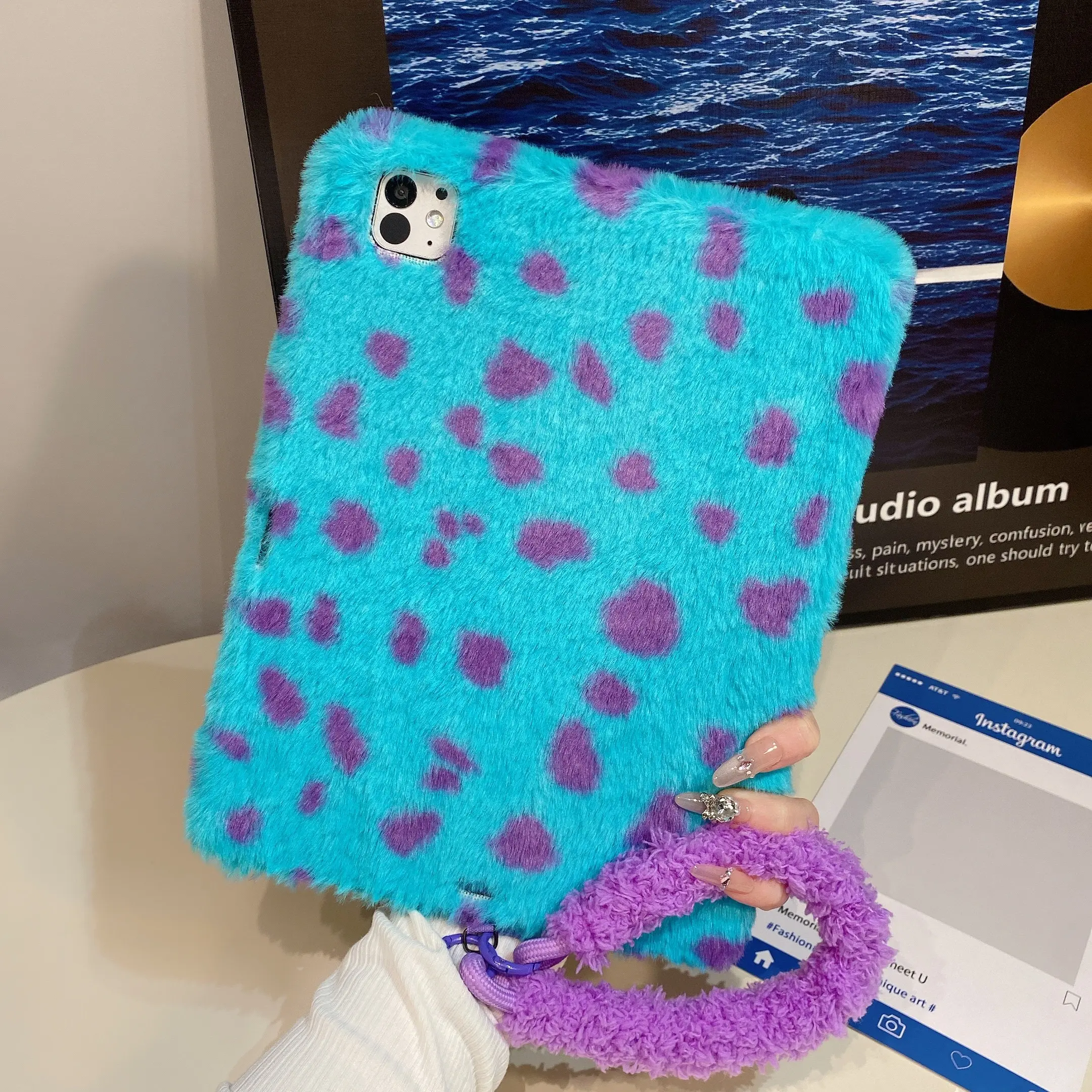 Leopard Print Plush Tablet Case with Pen Slot and Handle, Shockproof iPad Pro/air Mini Cover, Fashionable Fall Winter Accessory