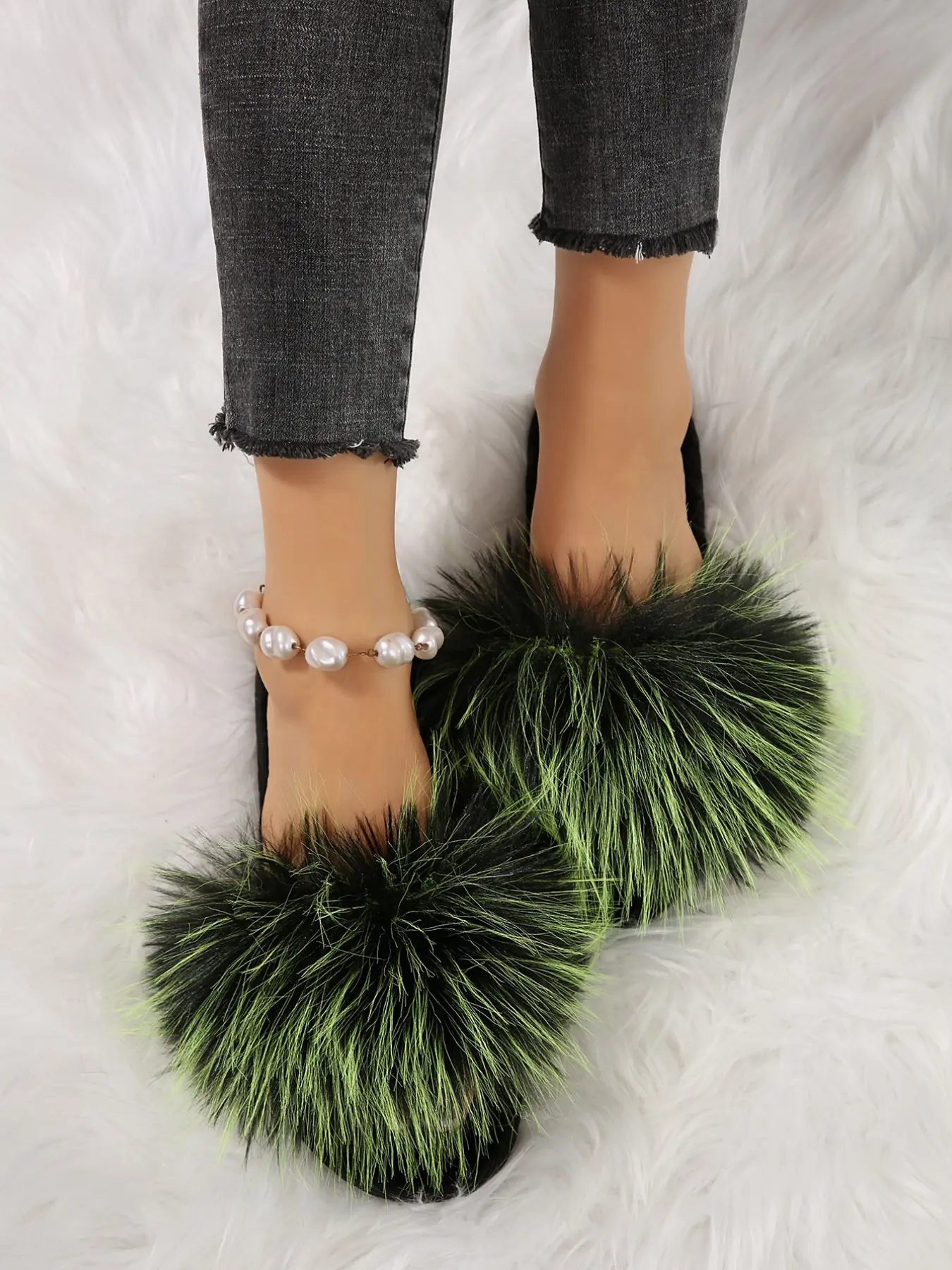 Women's Fall Winter Gradient Plush Wide Strap Slip-On Flat Toe Sandals, Casual Home Wear Outdoor Fashion Slippers