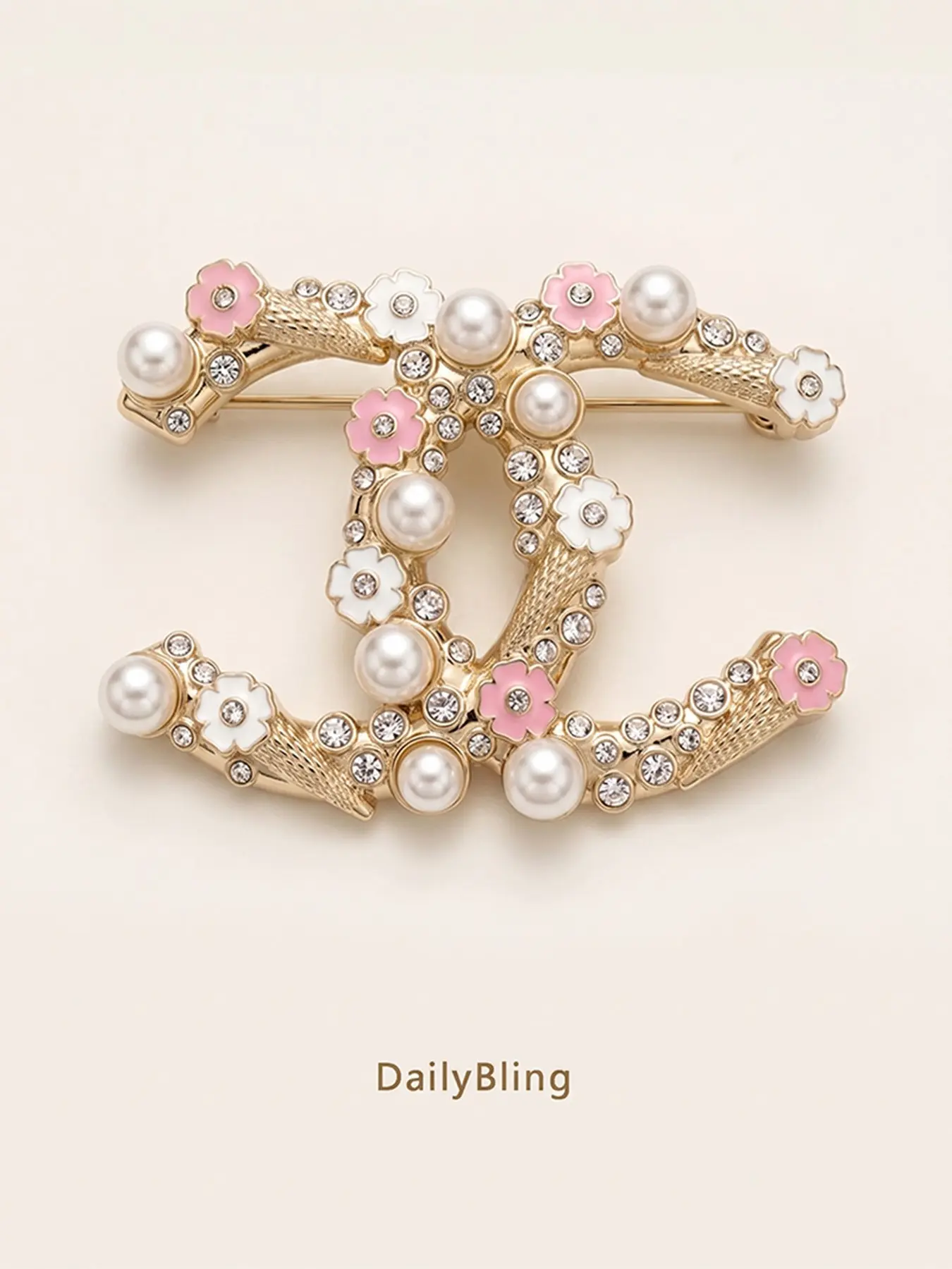 Women's Versatile Commuter CC Brooch, Dual Color Pearl Strand with Floral Rhinestone Design, Suitable for Collars, Hats, Scarves, Necklaces, Bags