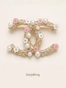 Women's Versatile Commuter CC Brooch, Dual Color Pearl Strand with Floral Rhinestone Design, Suitable for Collars, Hats, Scarves, Necklaces, Bags