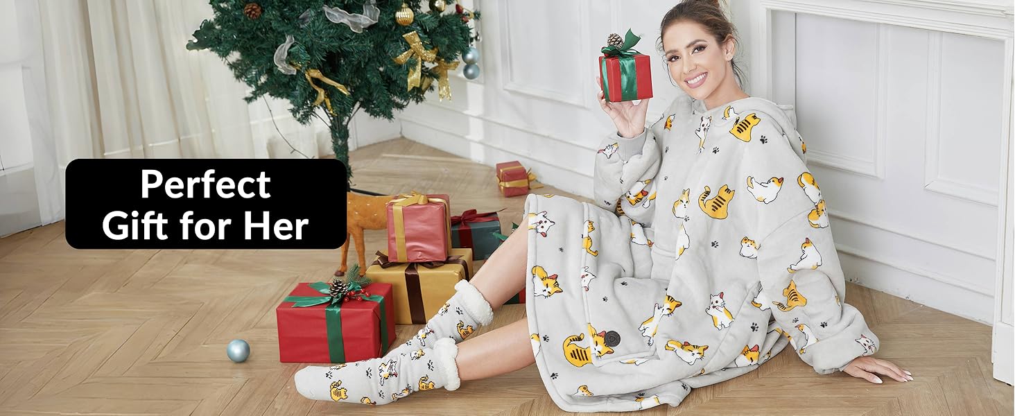 Wearable Blanket Hoodie with Slipper Socks Set, Oversized Blanket Sweatshirt Hoodie for Men Kids, One Size Fits All (Sloth)