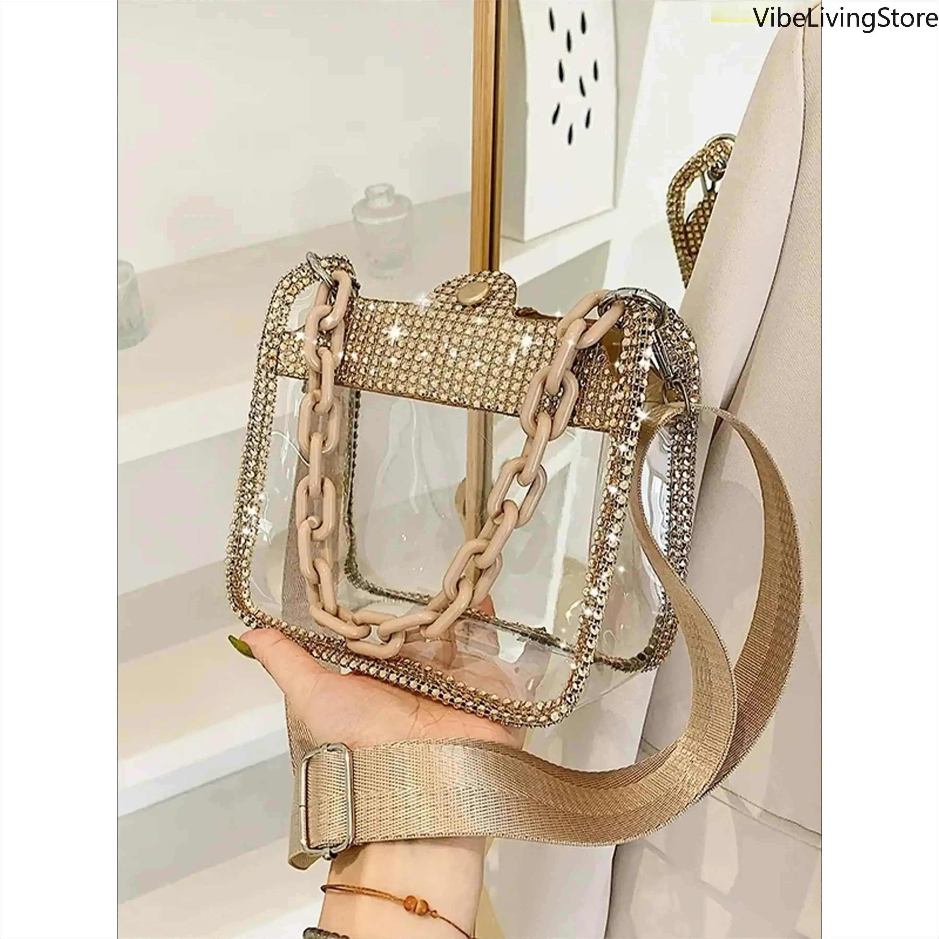 Women's Clear Transparent PVC Crossbody Bag, Chic Retro Saddle Purse with Rhinestone Chain Strap, Small Mini Stadium Approved Bag for Casual Wear Concert Daily Outfit