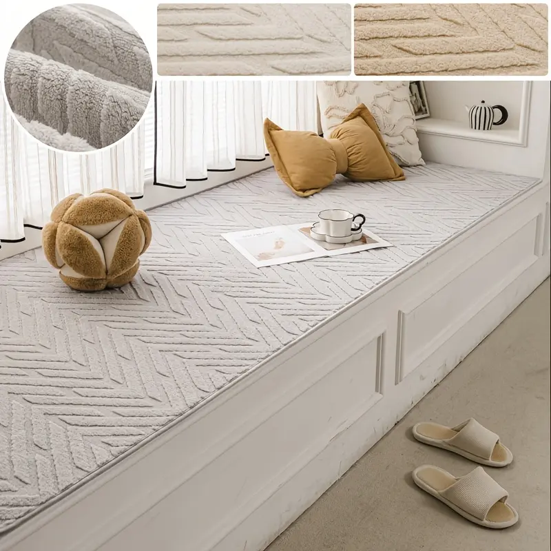 1 piece of French cream colored design for autumn and winter, suitable for bay windows, soft cushions for balconies, and tatami mats for living rooms and master bedrooms