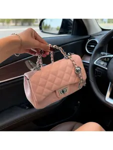 Women's mini quilted square bag, chain decoration, flap design, suitable for office, university, work, business commuting, and outdoor travel.