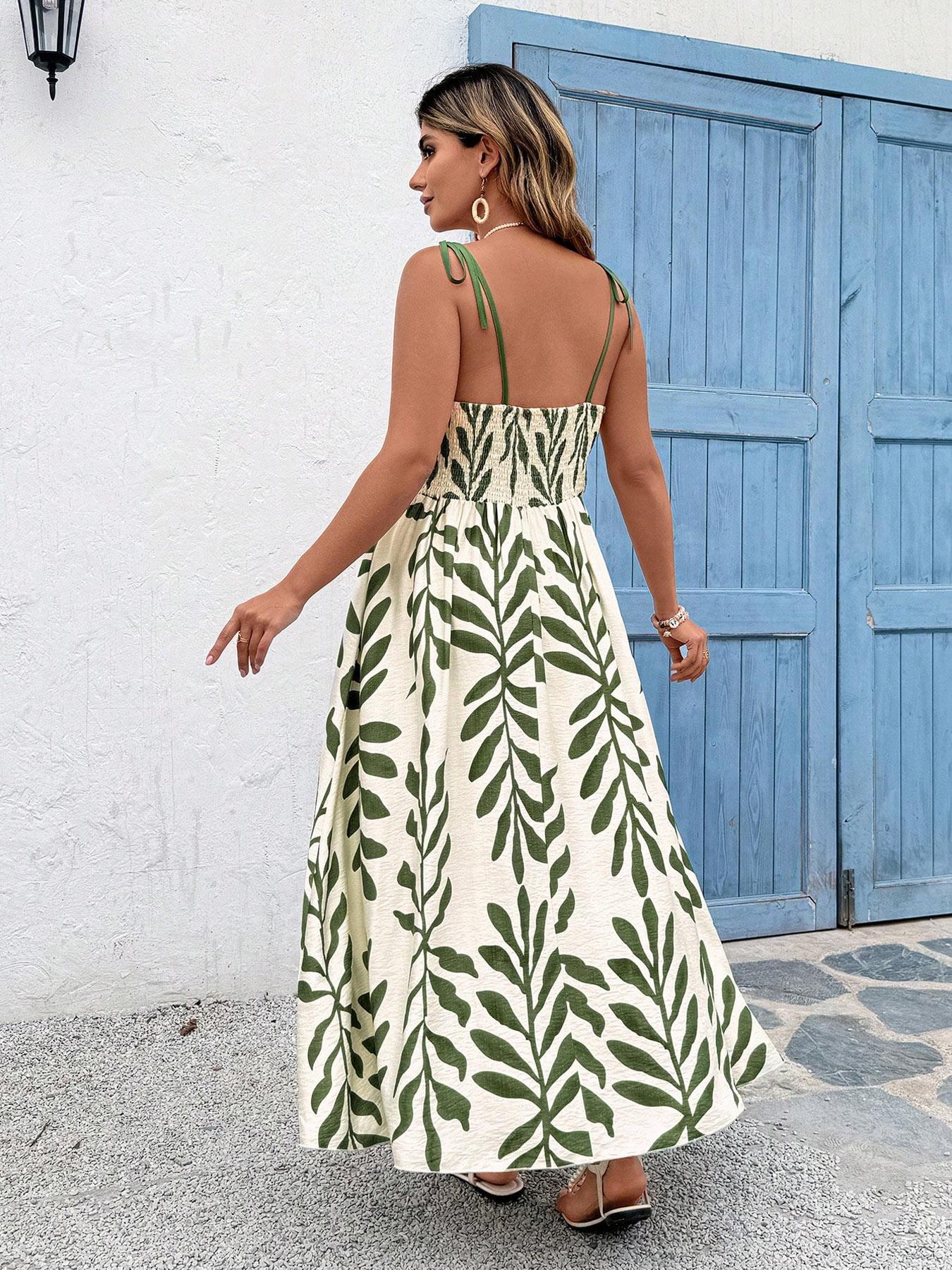 【Plus Size】 Leaf Print Cami Dress, Casual Sleeveless Spaghetti Strap Maxi Dress for Beach Holiday Vacation, Women's Plus Clothing for Summer