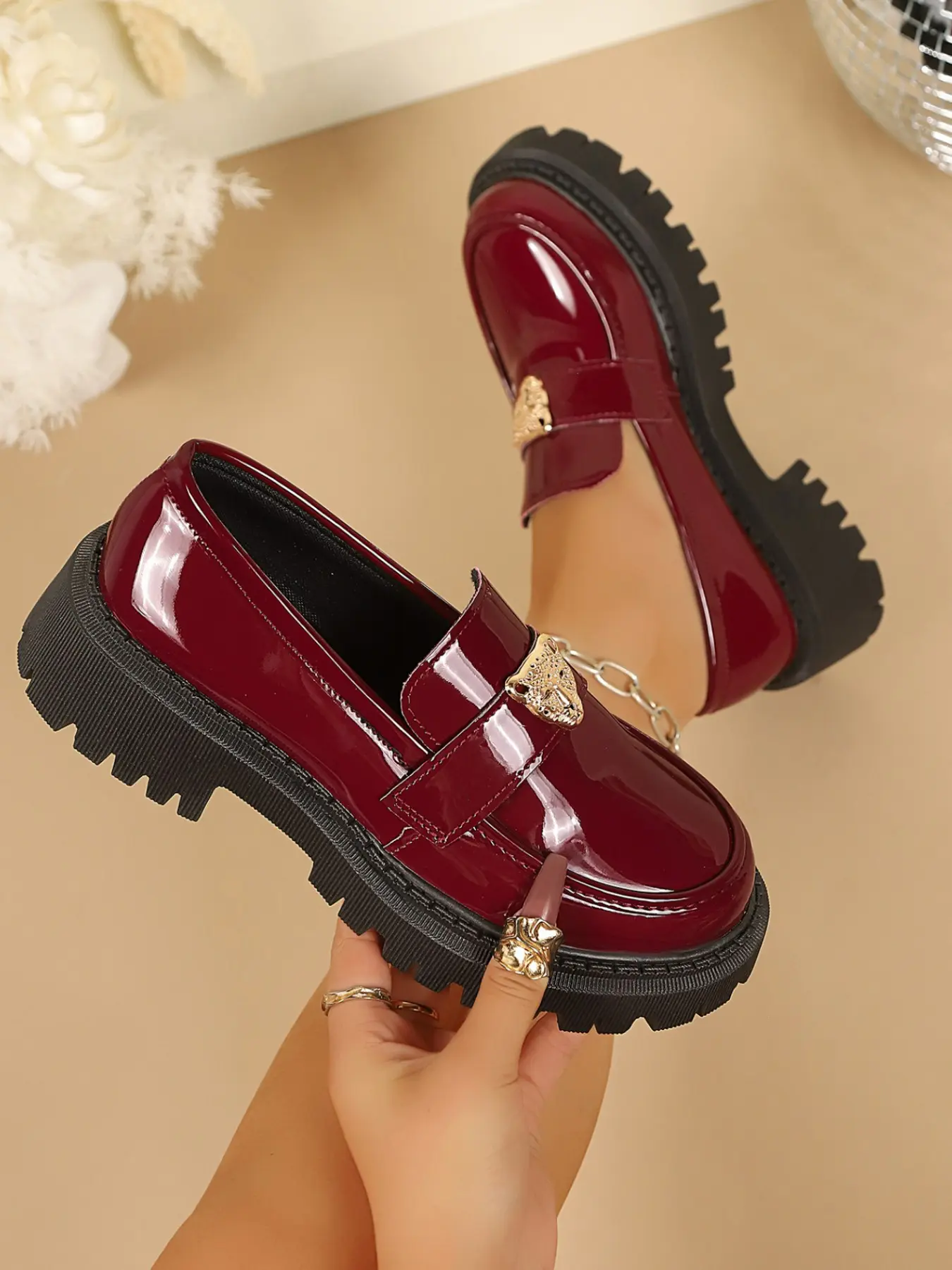 Women's Glossy Thick Sole Loafers, Leopard Head Decoration Slip-On Shoes, Casual College Style Commuter Women's Shoes