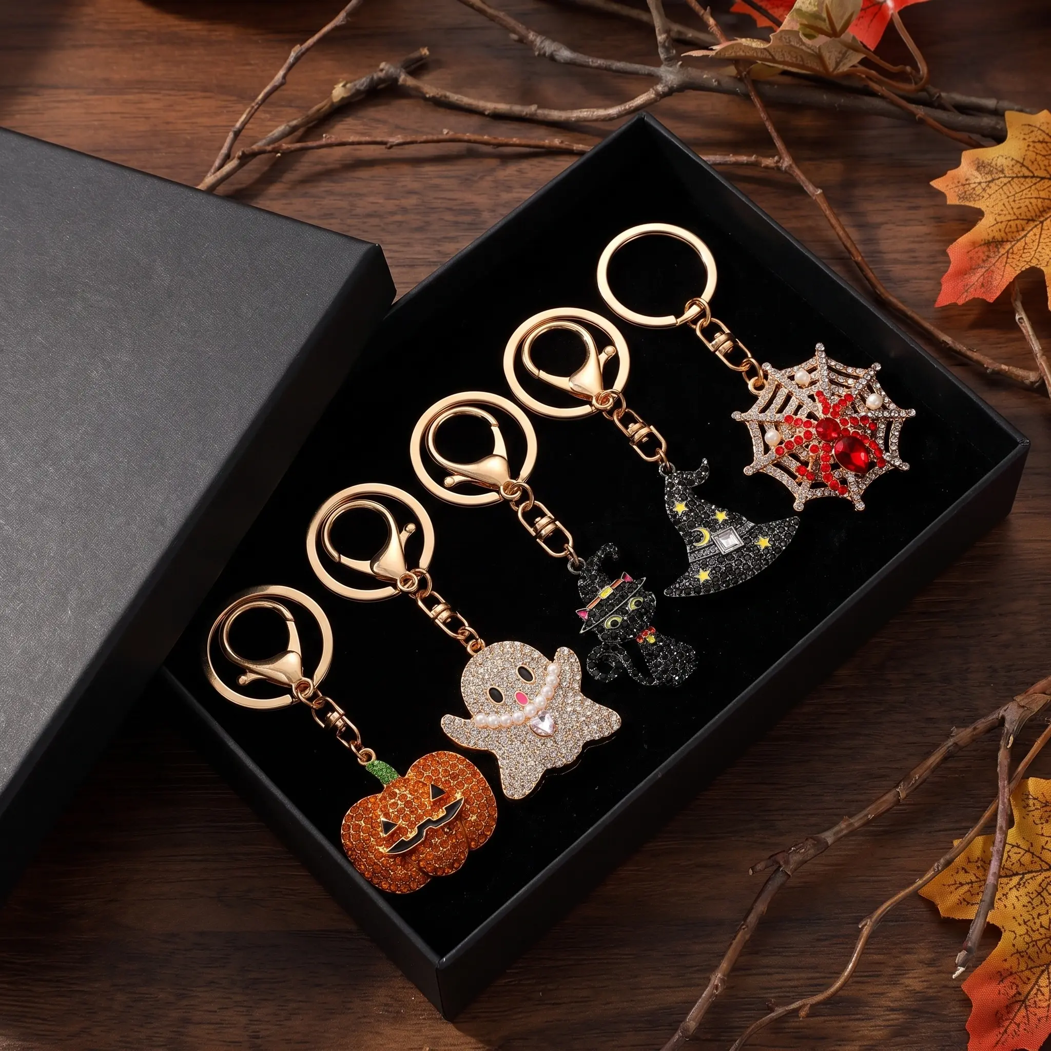 Halloween Keychain Full Rhinestone Pumpkin Ghost Pendant Cute Retro Charm Gift For Party Favor Travel Souvenir Birthday Present For Friend Classmate Kid Cozy Spooky Style