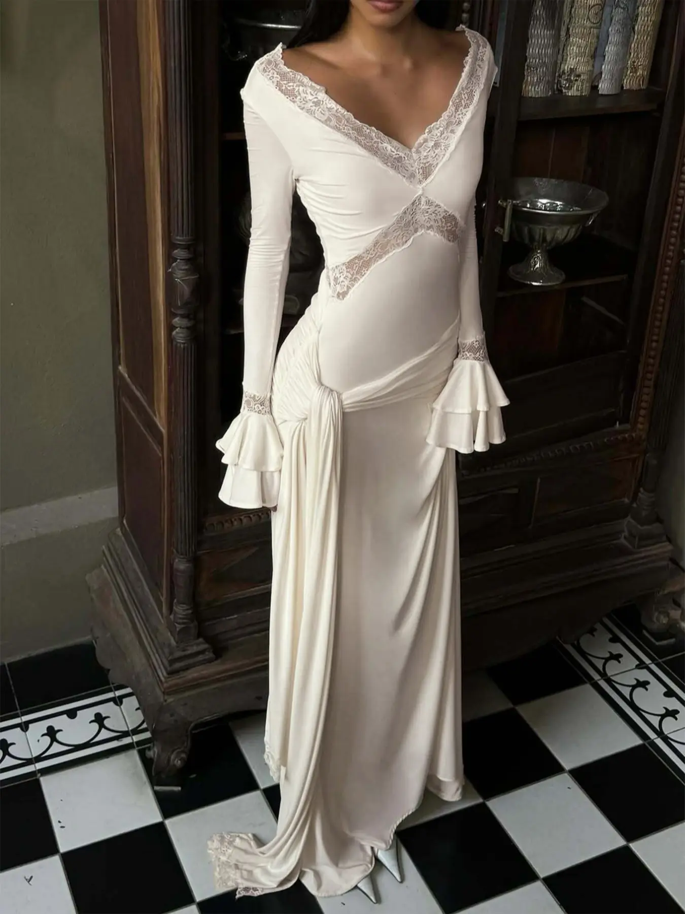 Women‘s Solid Contrast Lace Long Sleeve Ruched Ribbon Long Dress, Elegant Chic Lace Trim V Neck Layered Flared Flounce Sleeves Lace-up Plain Slim Fit Maxi Dress, Ladies Spring Fall Winter Party Club Evening Date Long Dresses Clothes Outfit Formal Wear
