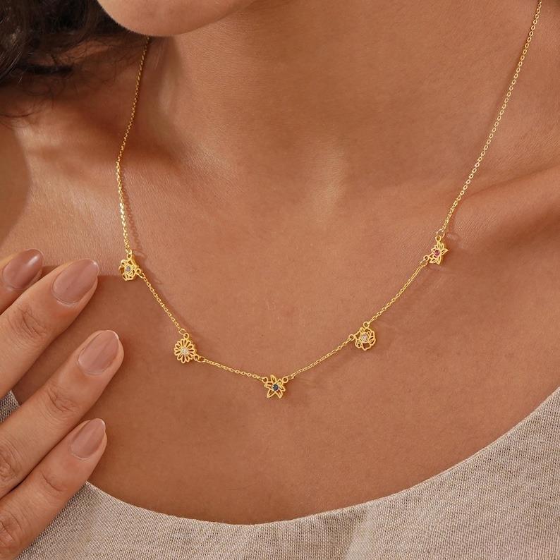 AS621 12 Birthday Flower Pendants Personalized Multiple Birthday Flower Stainless Steel Necklace Birthday Holiday Gifts