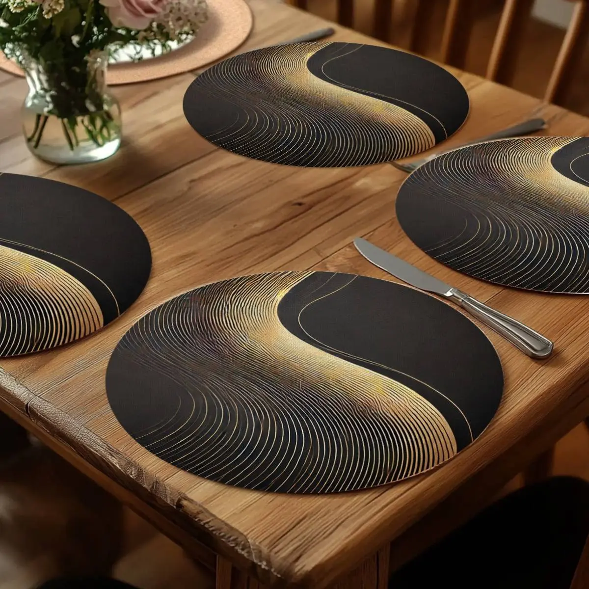 Gold and Black Round Outdoor Placemats,Elegant Table Mats Heat Resistant Non Slip Place Mats Party Kitchen Dining Decoration