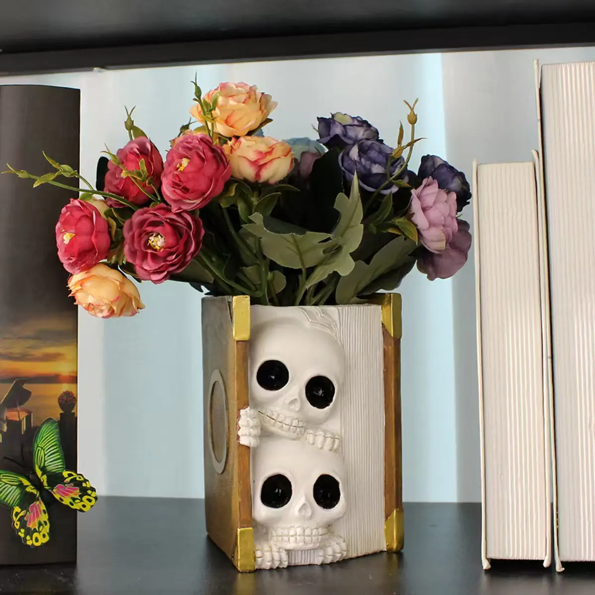 Resin book skull relief vase, Gothic-style creative realistic flower arrangement container, unique desktop art piece, Halloween dark atmosphere home decoration craft item