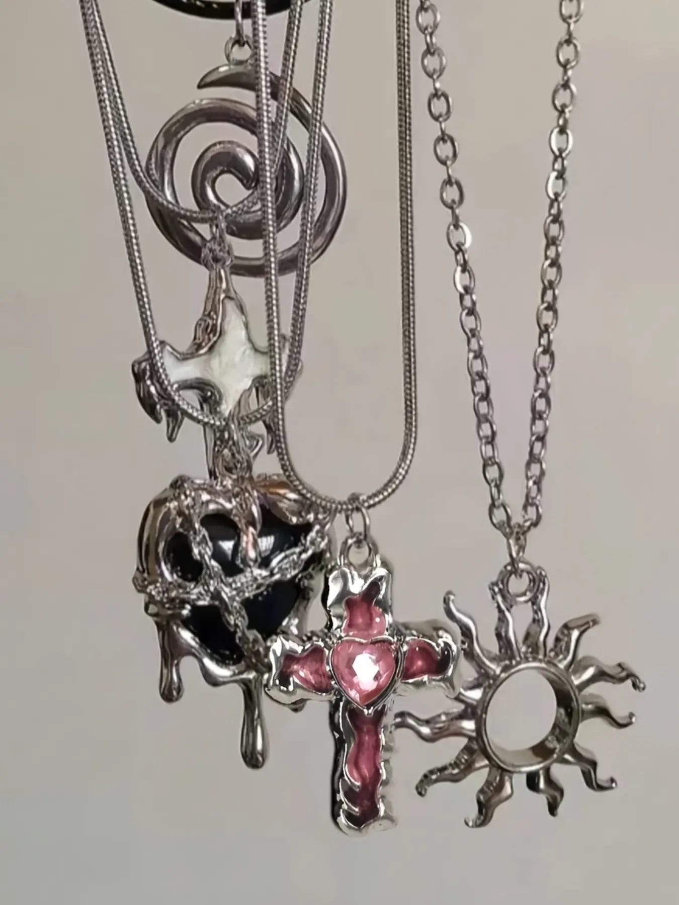 Vintage Gothic Necklace Set, Chain Necklace, Melting Heart, Sun, Heart Cross, Cross Design Necklace, Asymmetric Melted Cross Pendant, Elegant Women's Jewelry, Halloween Gift