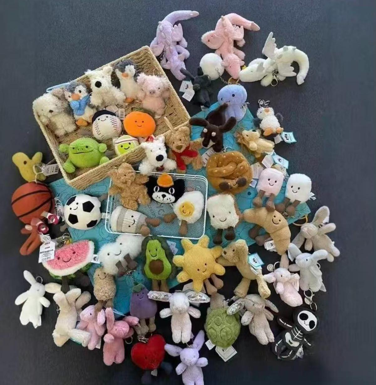 100 Styles Cute Plush Keychain Set Super Soft Animal Bag Charm Multi-Pack for Backpack Purse Gift for Women Girls Kids Birthday Christmas Stocking Stuffer