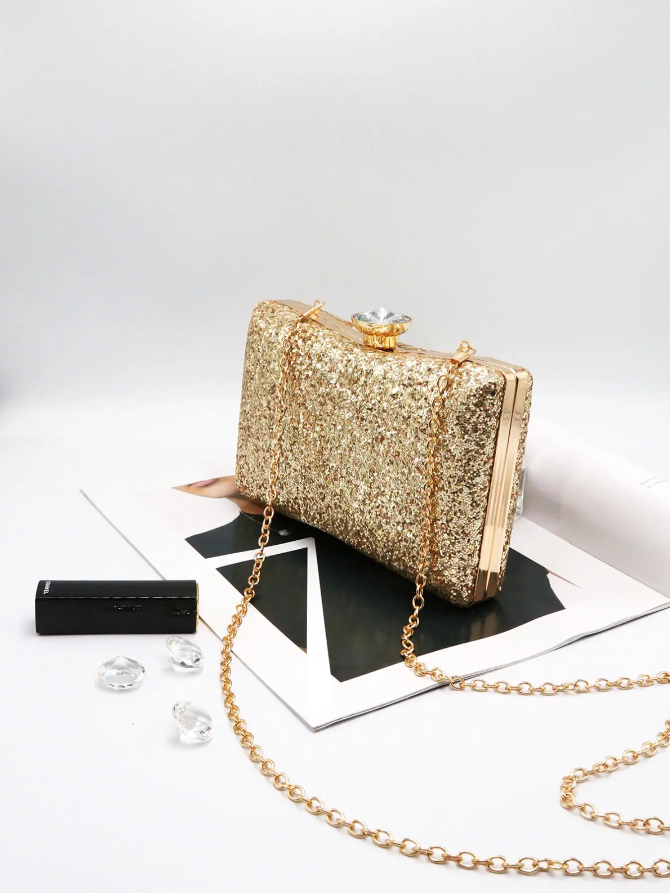 Gorgeous Full Gold Glitter Hard Case Evening Party Dinner Shoulder Crossbody Box Clutch Bag with Big Rhinestone Gem Lock Detachable Thin Metal Chain Elegant Handbag Purse Perfect for Wedding Bride Bridesmaid Prom Formal Dinner Party Date Night