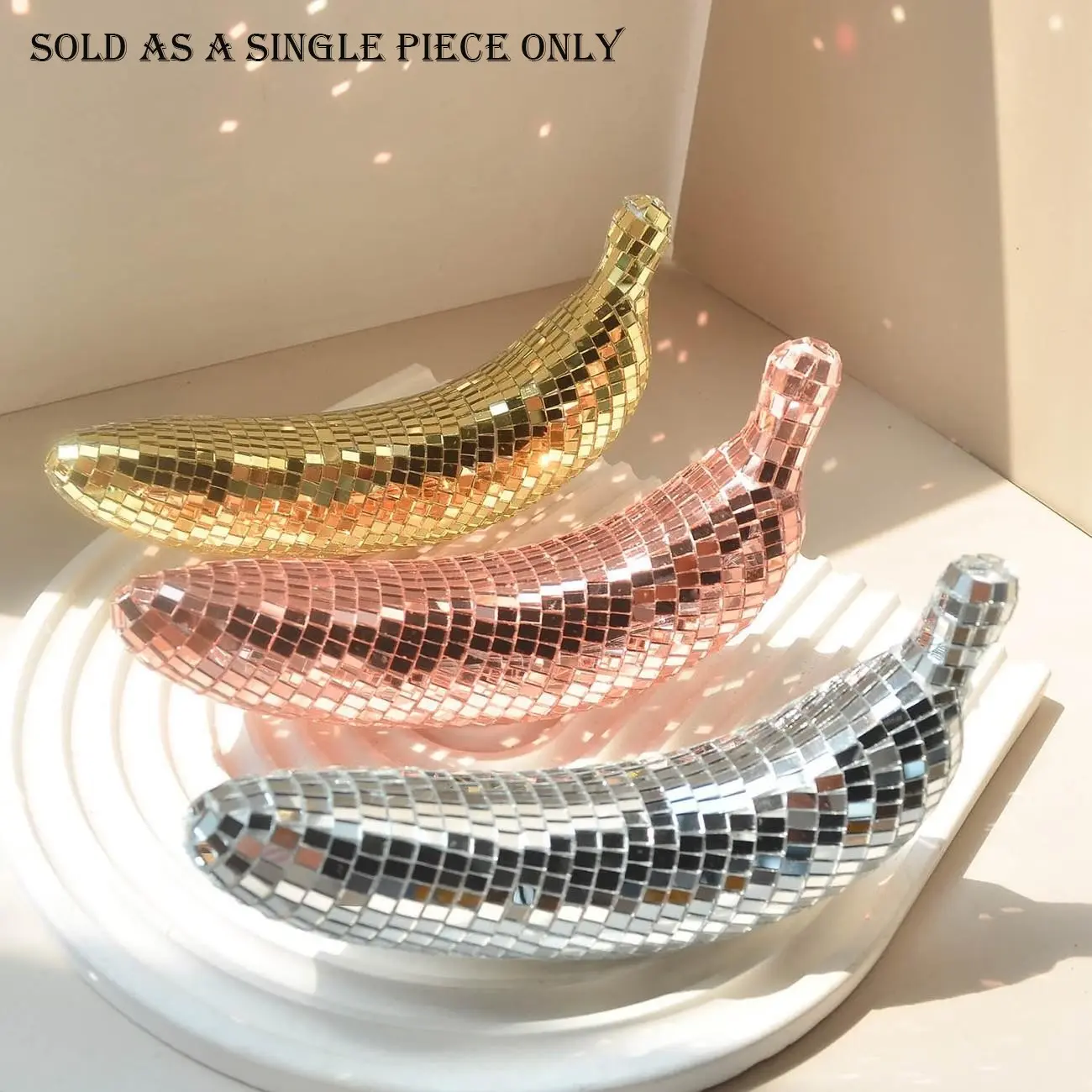 Disco Ball Banana Statue Home Decor, Reflective Fruit Banana, Retro Banana Decoration, Reflective Disco Ornament, Disco Party Ornament Banana Figurine Prop, Shiny