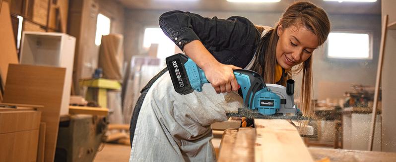 Cordless Mini Circular Saw, SeeSii 4-1/2" Electric Compact Circular Saw with 4.0Ah Battery, 5380RPM, 4 Saw Blades, Rip Guide, Max Cutting Depth 1-11/16"(90°), 1-1/8"(45°) for Wood, Plastic, Soft Metal CS410B #TikTokShopBlackFriday