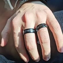 Besteel 16Pcs Stainless Steel Band Rings for Men Women Fidget Anxiety Relief Rings Cool Chain Beveled Edges Celtic Black Band Spinner Rings Set for Wedding Promise Mens Rings Pack Gift Jewelry