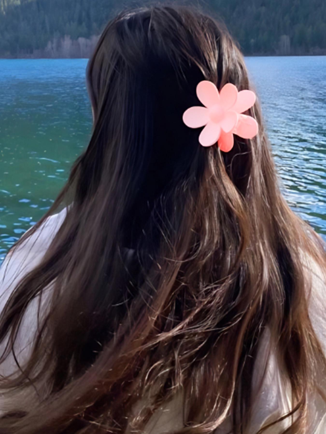 Cute Hair Accessories Set, Including Hair Clips & Hair Ties & Hair Claws & Hair Brushes, Multifunctional Hair Accessories for Women & Girls