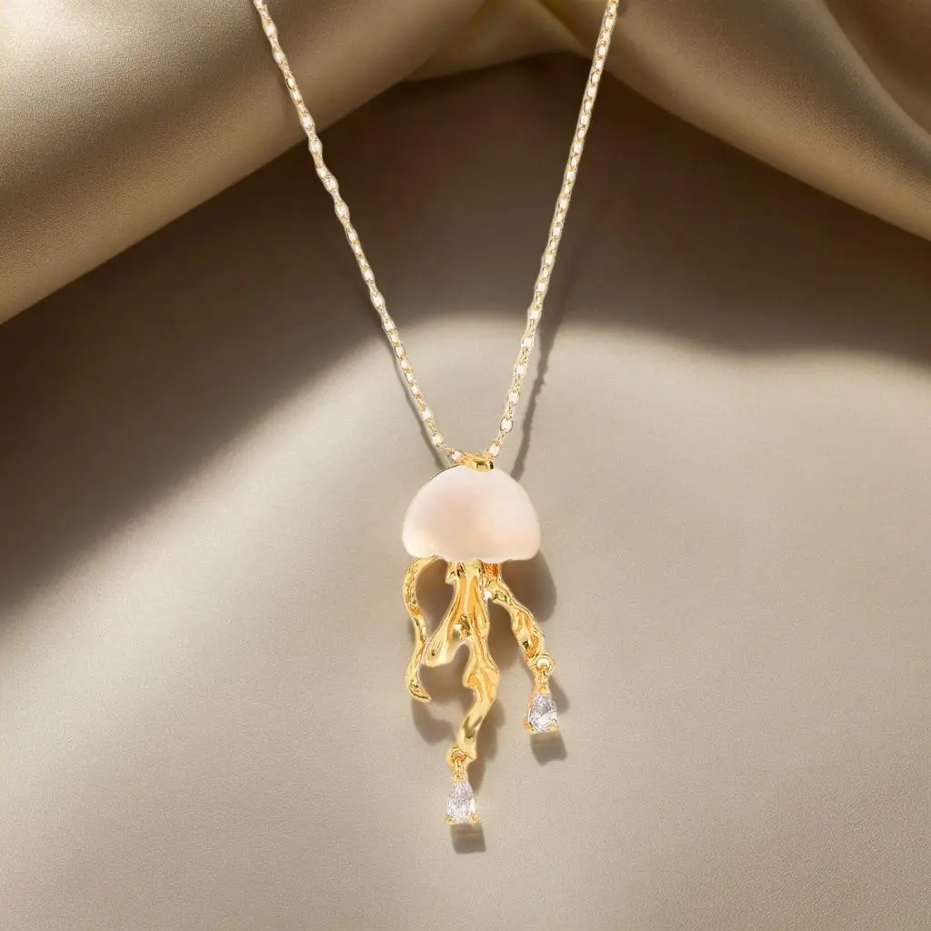 1pc Fashion Exquisite Cute Jellyfish Pendant Necklace for Women