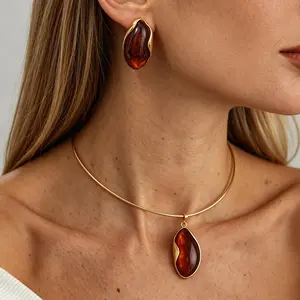 Vintage Liquid Gold Amber Tone Choker Statement Necklace Main Character Energy Viral Y2K Jewelry