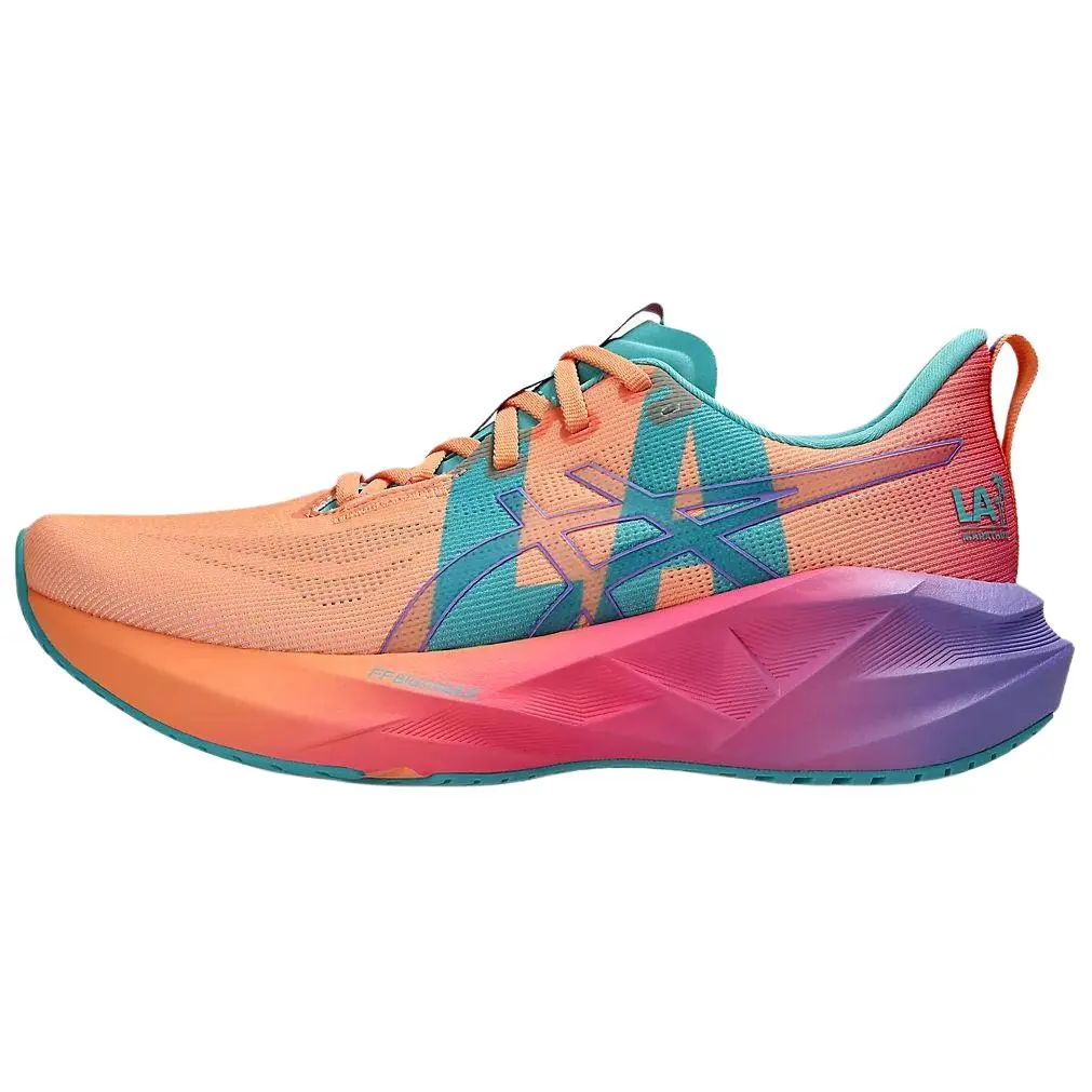 ASICS Novablast 5 Comfortable Fitting Running Shoes 1013A213-800