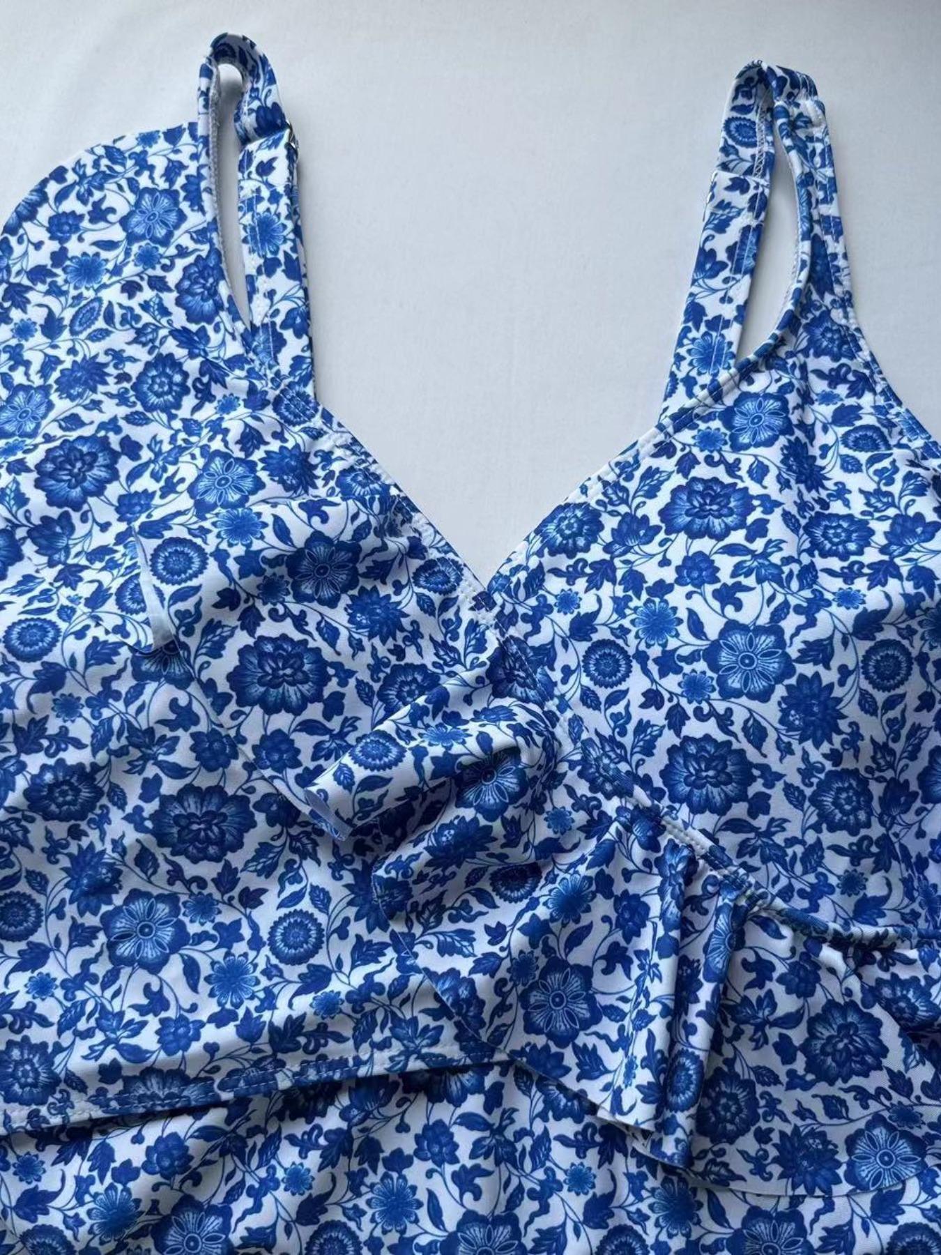 Plus Size Ditsy Floral Print Swimsuit Set, Adjustable Strap Backless Ruffle Trim One-piece Swim Bodysuit & Wrap Cover Up Skirt, Women's Two-piece Swimwear for Summer Beach Holiday Vacation, Floral Swimsuits, V Neck Swimsuit